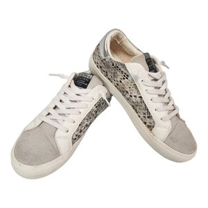 Vintage Havana Kate Star Snake Print Sneakers Size 7.5